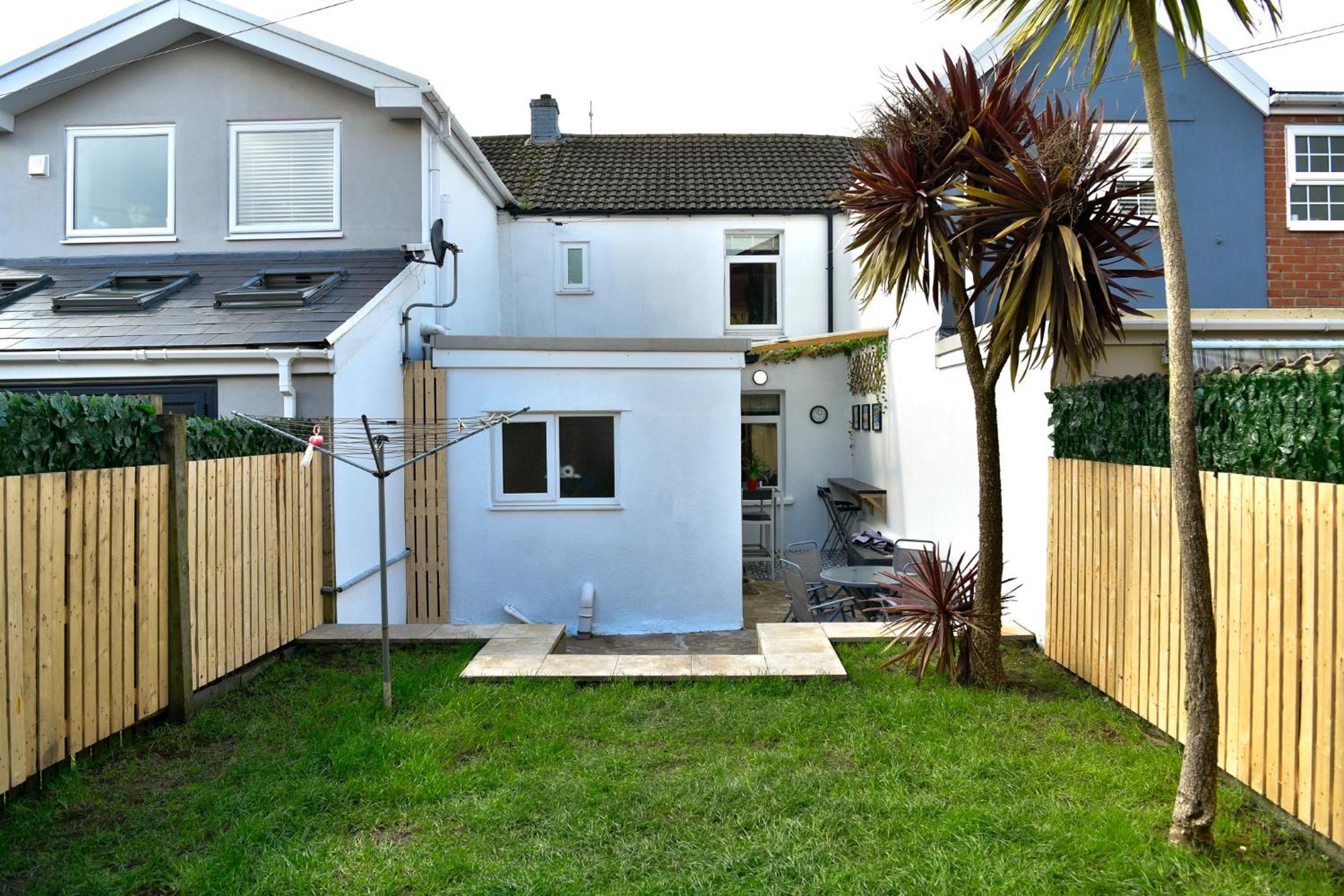 Free Parking - Heart Of The City - Superb Townhouse & Garden - Peaceful Area But Only 5Min Walk To Beach, Shops, Bars, Arena, Marina, Parks Swansea Eksteriør billede